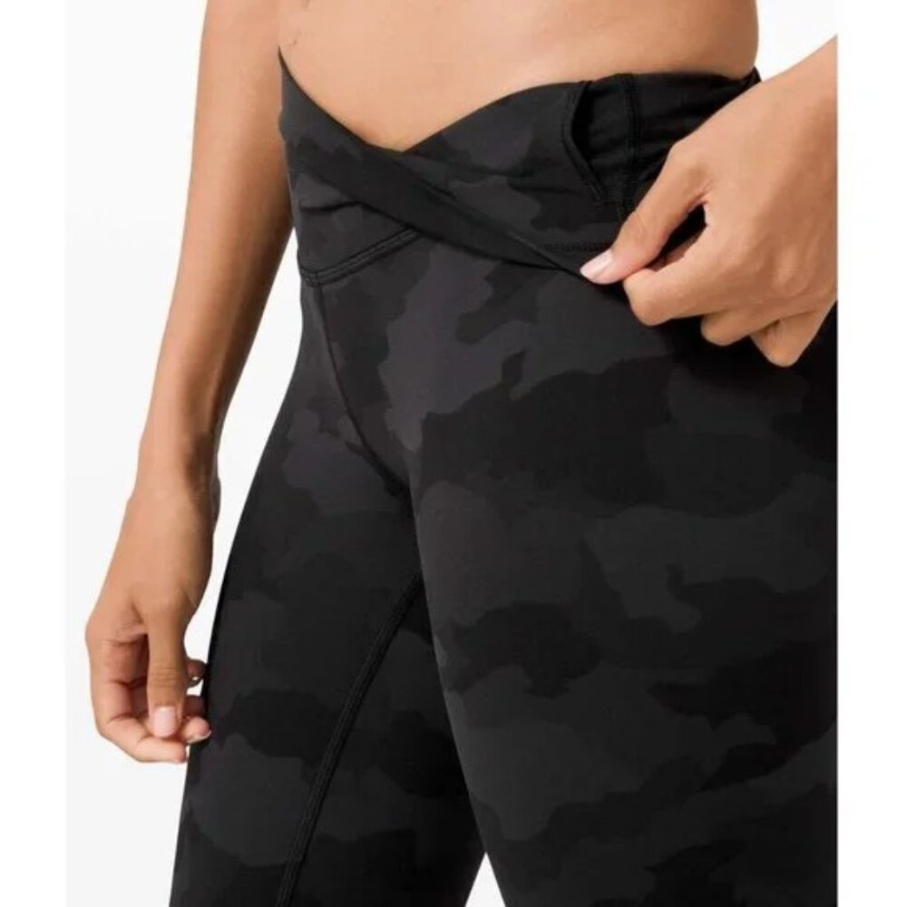Lululemon Wunder Under High-Rise Tight 25" / Size 8 Heritage 365 Camo Deep Coal - Picture 4 of 13